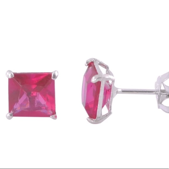 Ruby square studs. Lab created. Sterling mount .9 mm - Picture 7 of 10